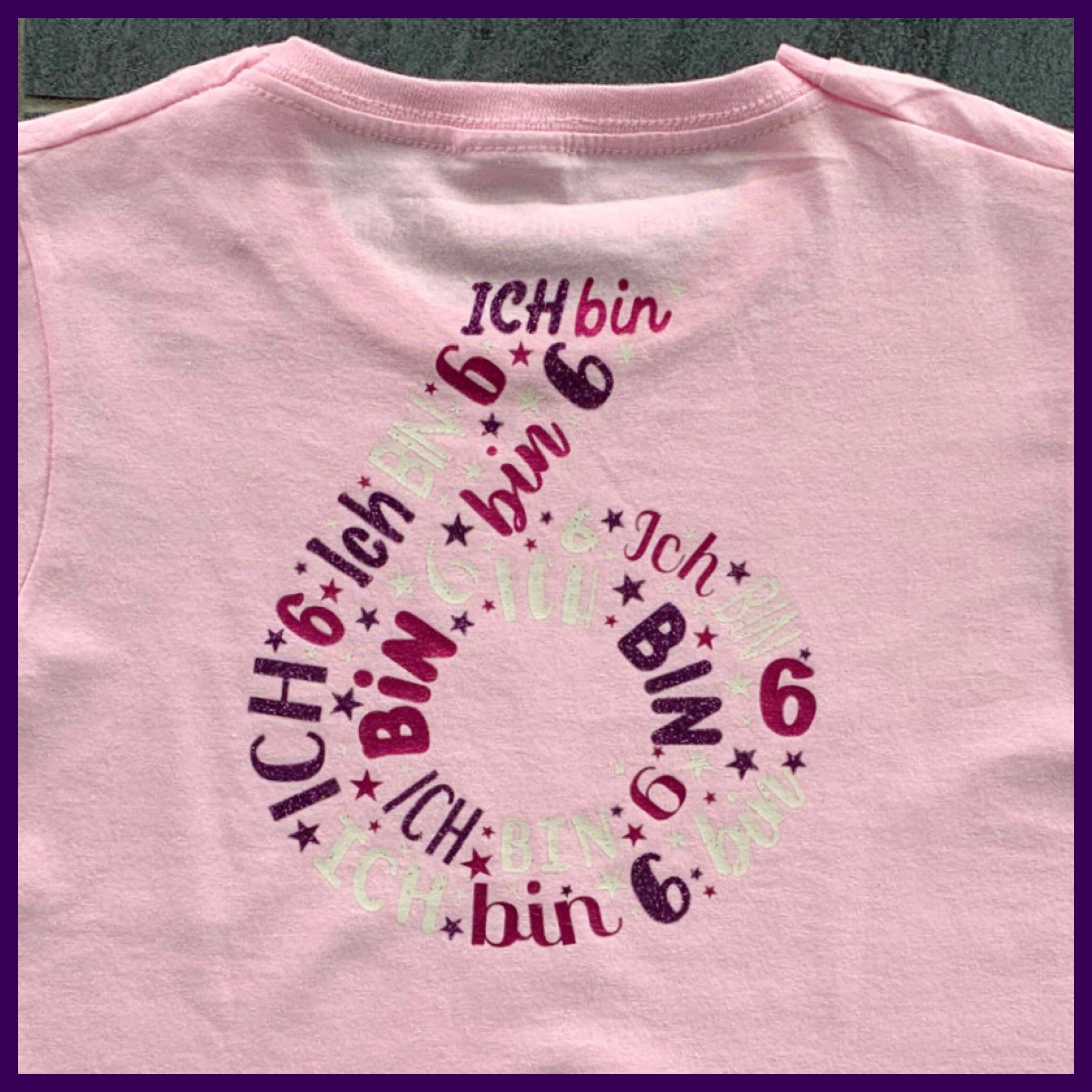 Kinder-T-Shirt mit Geburtstagszahl