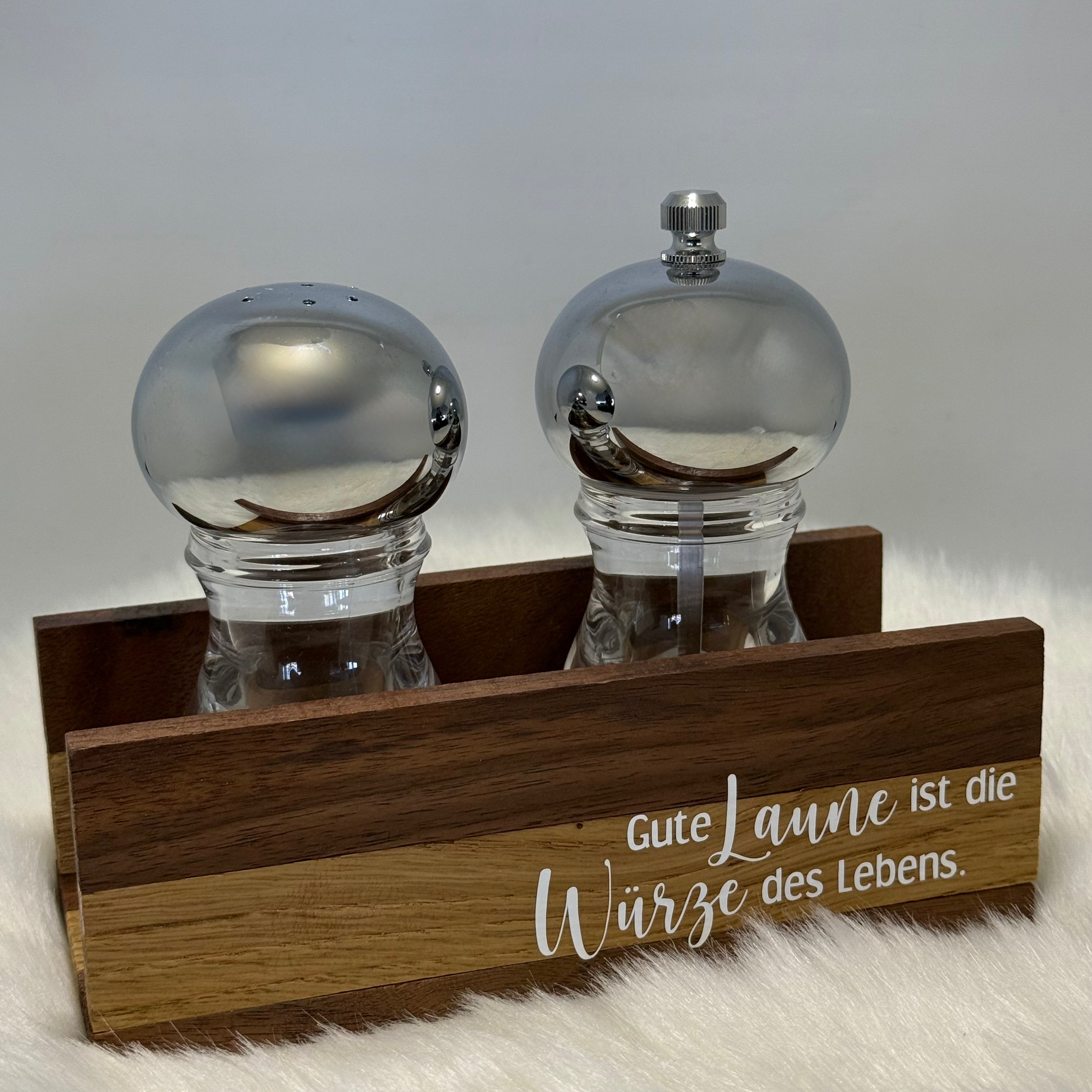 Salz- und Pfefferstreuer