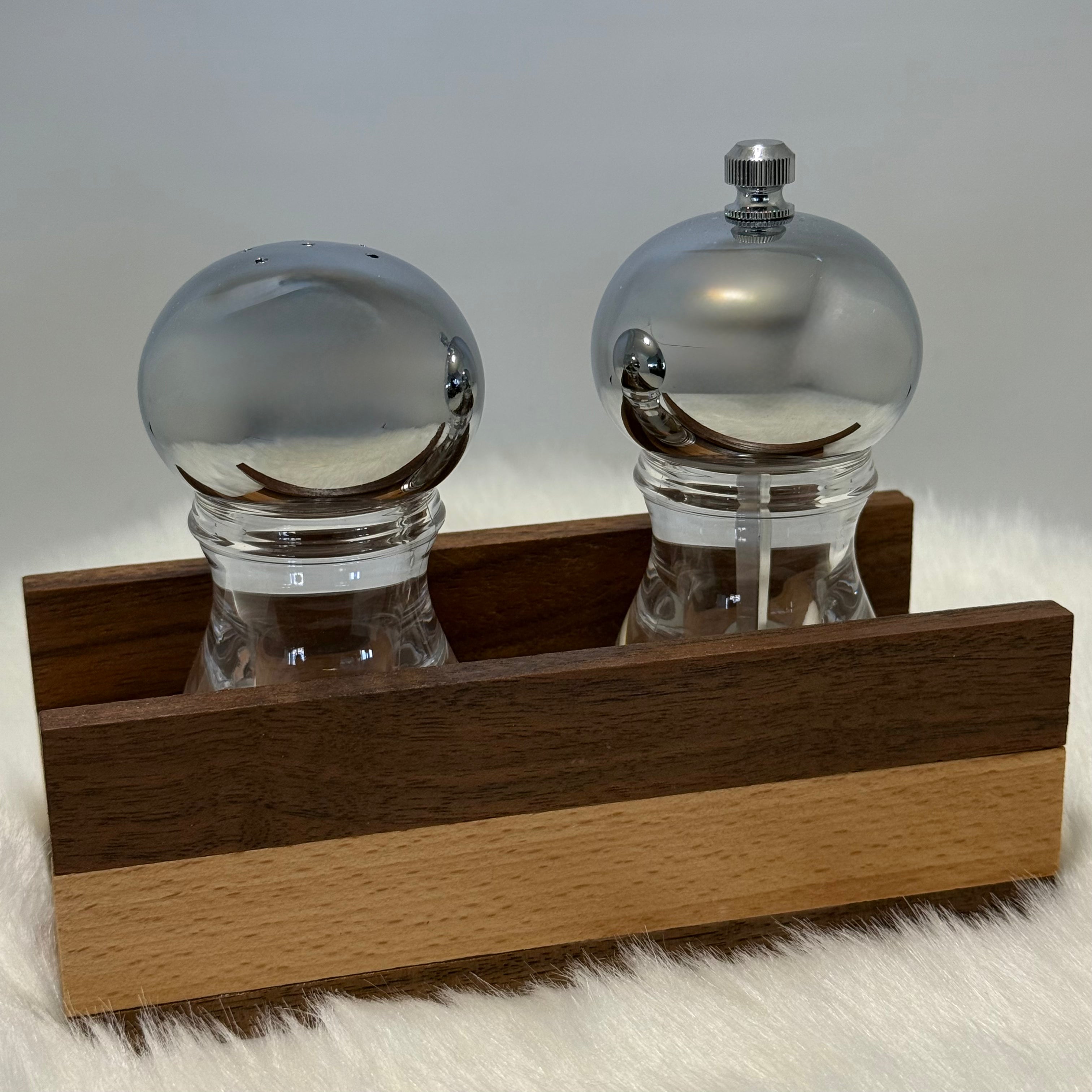 Salz- und Pfefferstreuer