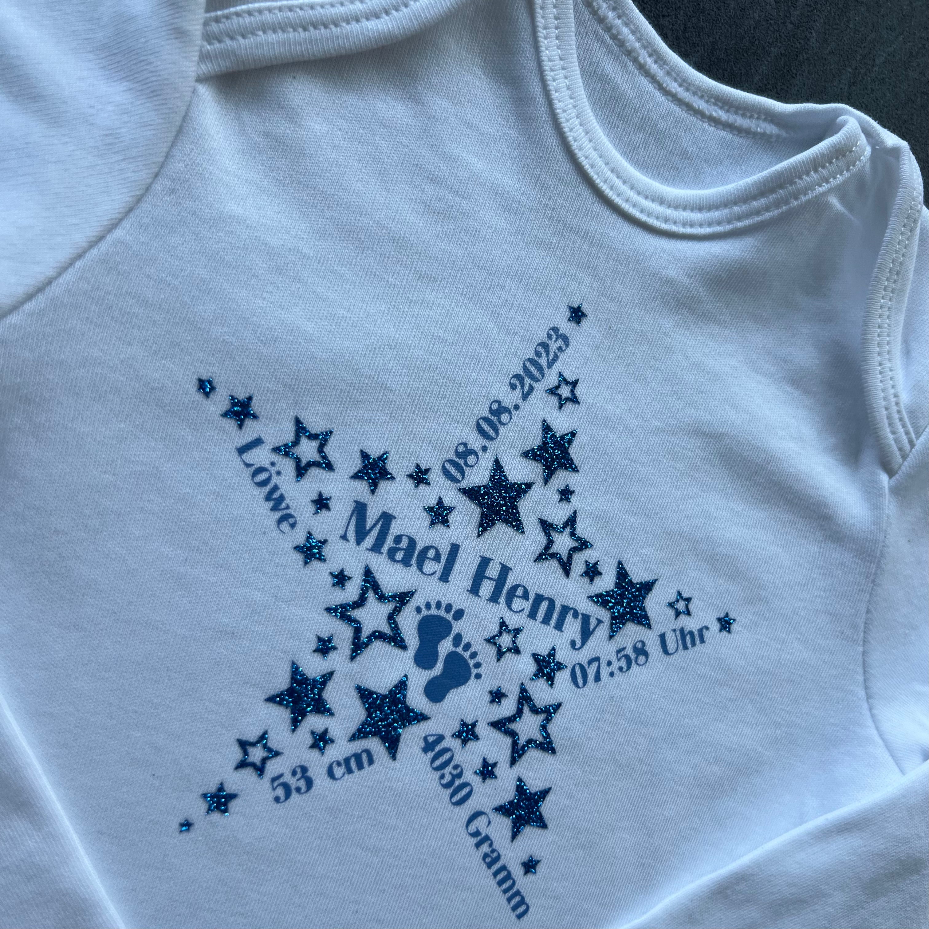 Kinder-T-Shirt oder Babybody mit Geburtsstern
